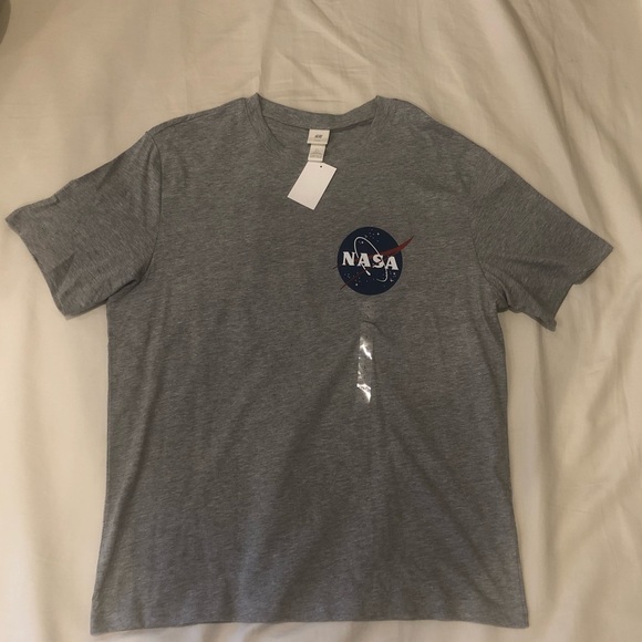 H&M Grey NASA Large T-Shirt - Picture 1 of 3